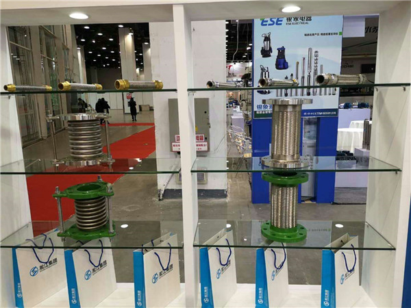 錦州同心異徑橡膠軟接頭，DN80*65，介質(zhì)液壓油